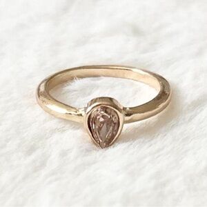 5/$15 🩷 MUST BUNDLE Gold Teardrop Solitaire Ring with Champagne Stone